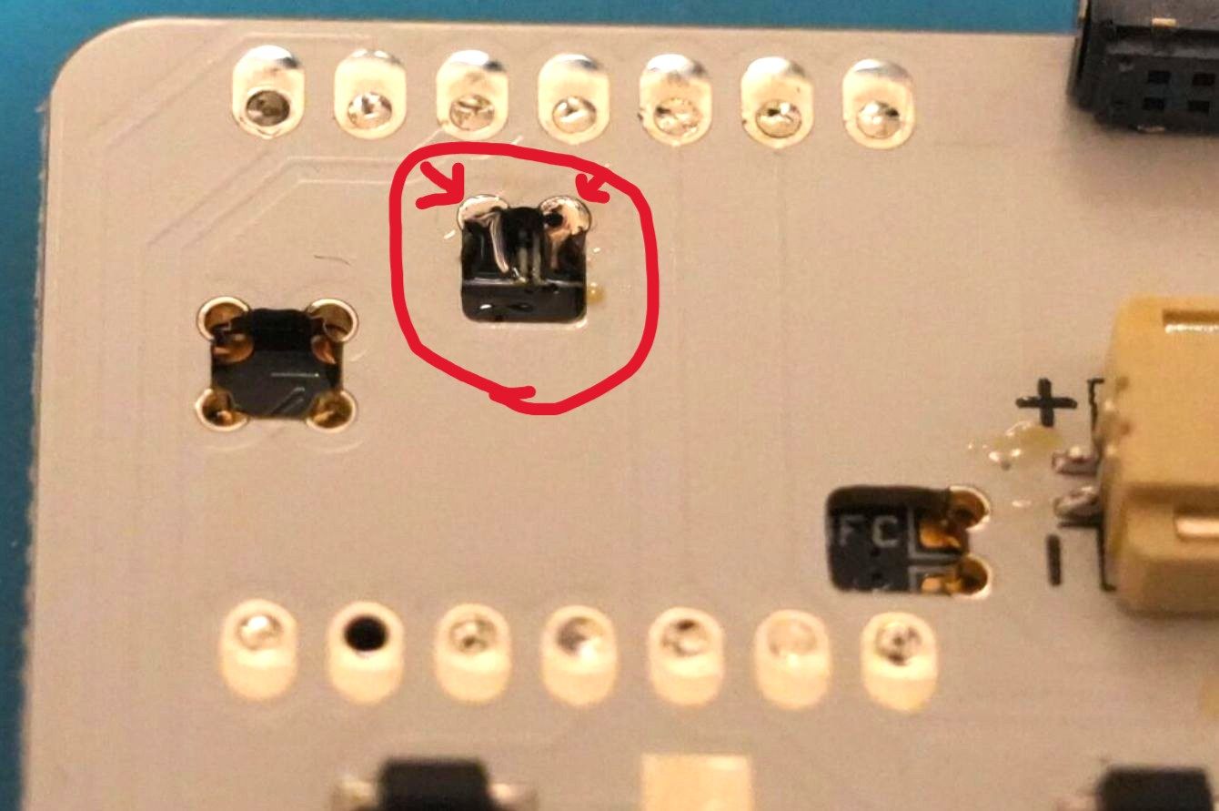 PCB上のバッテリー用スルーホールと注意箇所